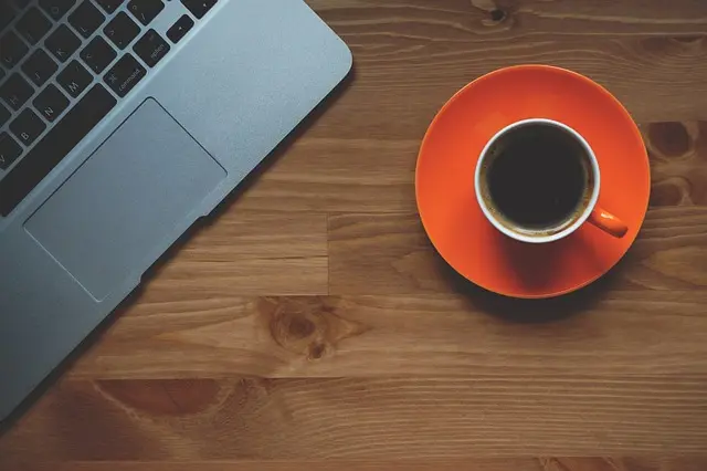 Pourquoi Choisir une Cafetière à Capsules pour Votre Café Quotidien ?